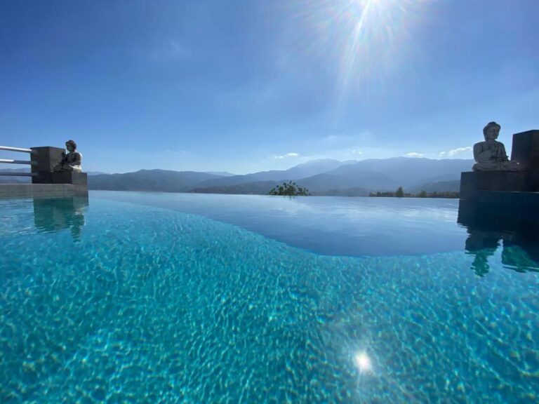 infinity pool