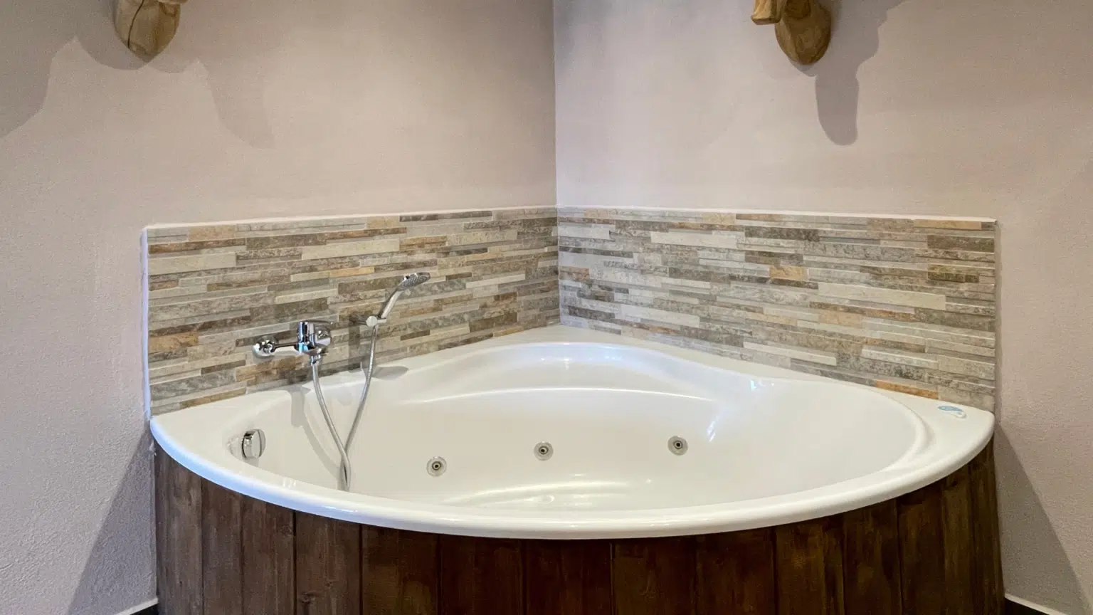 Arizona bathroom 3 crop