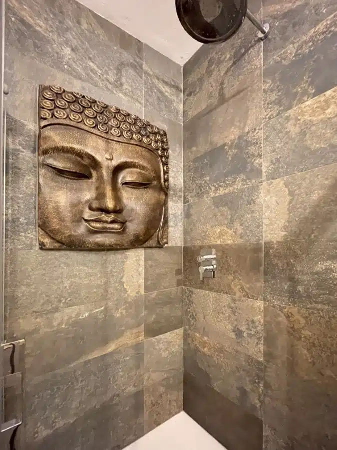 Casa Eden Asia Shower